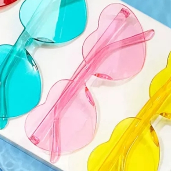 Barbie Pink Heart Tint Sunnies - Picture 11 of 11